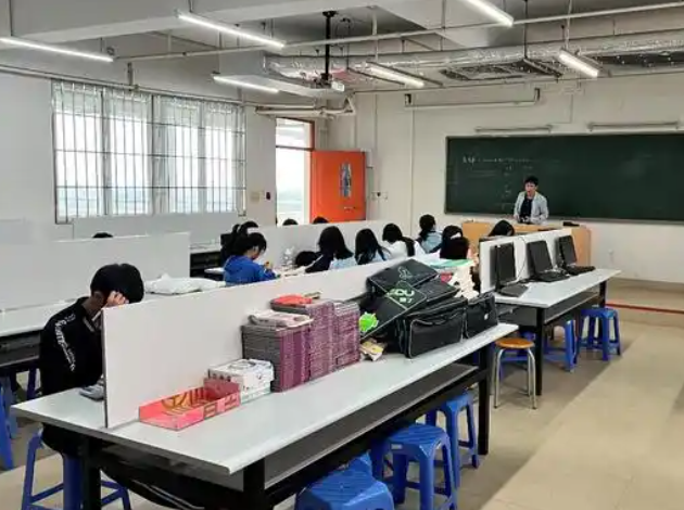 高层次科研创新三大体系全面提升高等教育发展