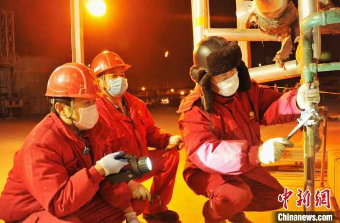  日产尿素2500吨 驻疆央企为新疆南部农民“备农资”